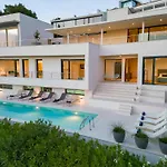 Villa In Ibiza Town Sleeps 10 - Villa Vue