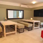 Juanita Hostal