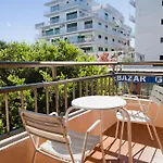 Apartamentos Confort Plaza