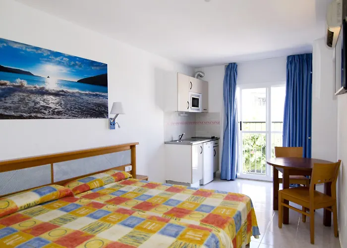 Apartamentos Vibra Caleta (Adults Only)