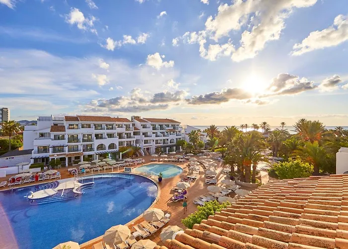 Fergus Style Bahamas (Adults Only)