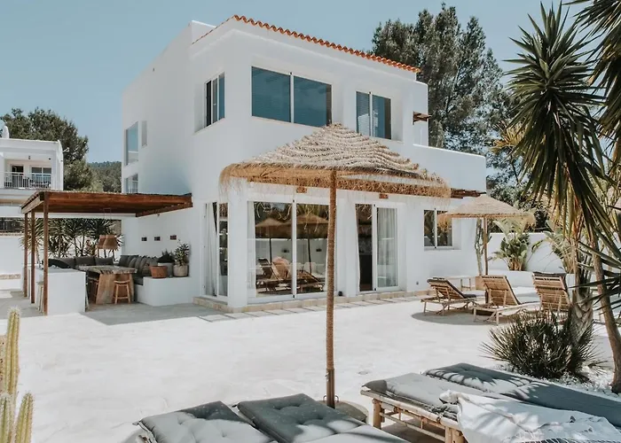 Boutique Villa With Heated Pool