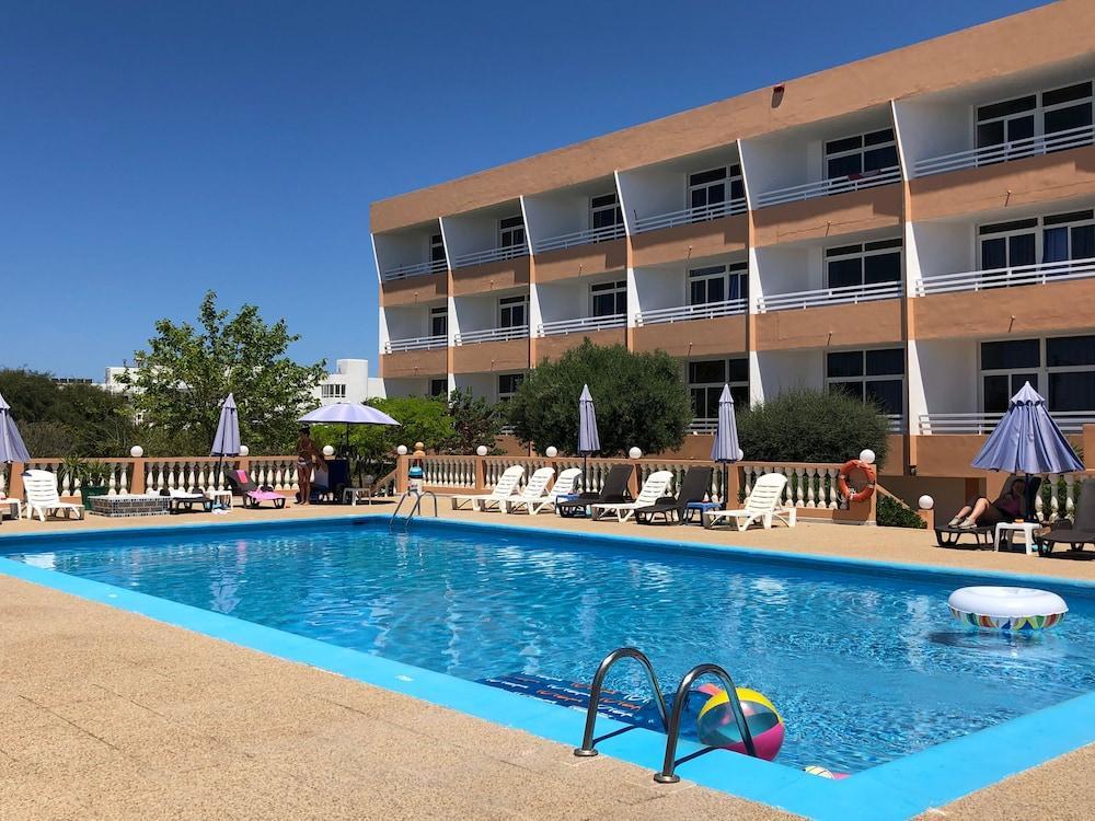 Aparthotel Flats Friends Tropicana 3*