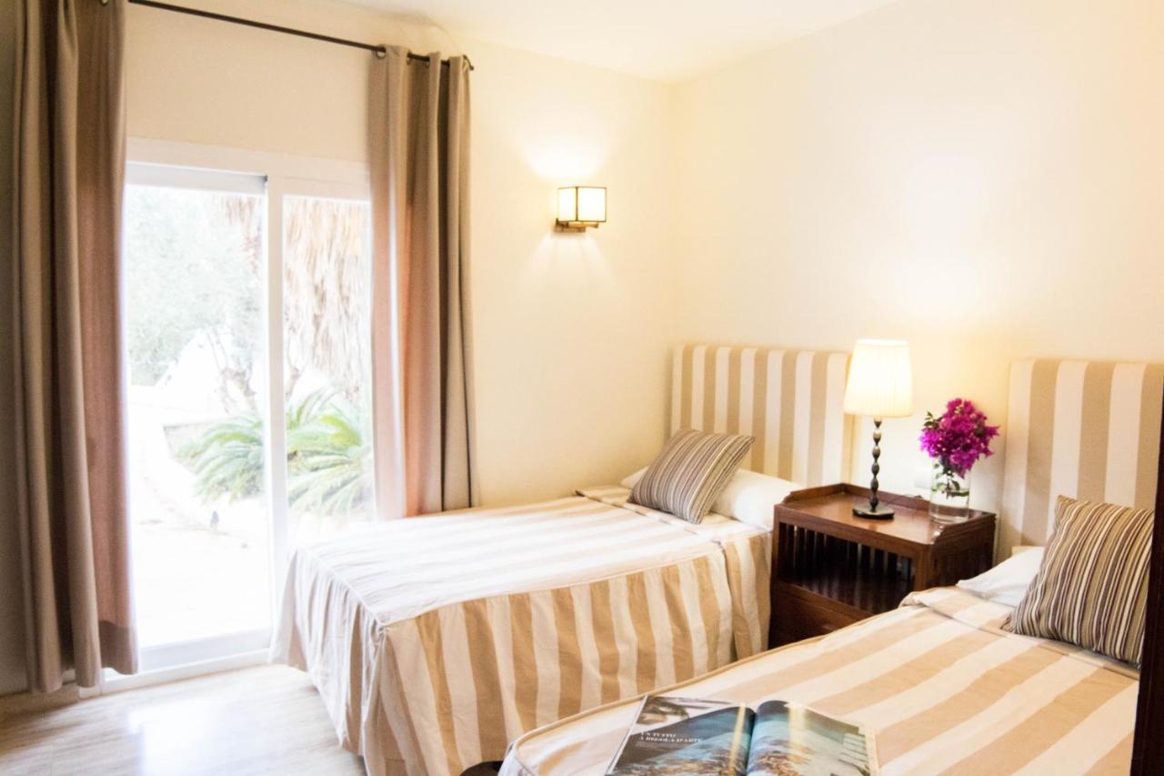 Can Blanc Villa *