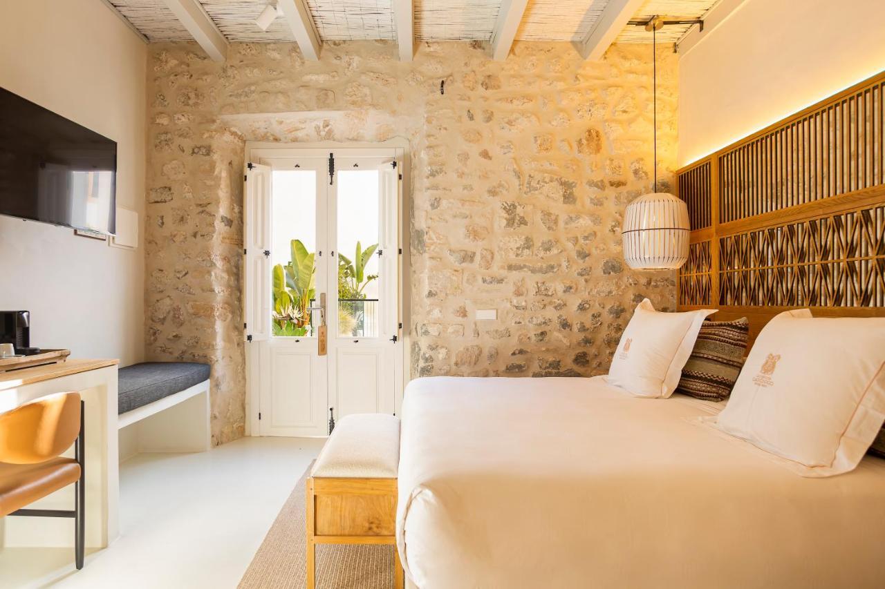 Hotel La Torre Del Canonigo - Small Luxury Ibiza Town