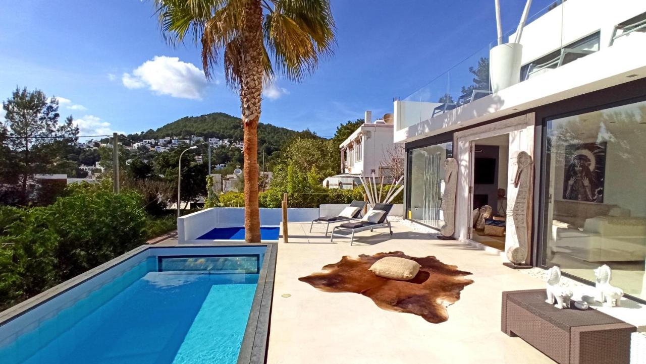 La Vida * Cala Llonga (Ibiza)
