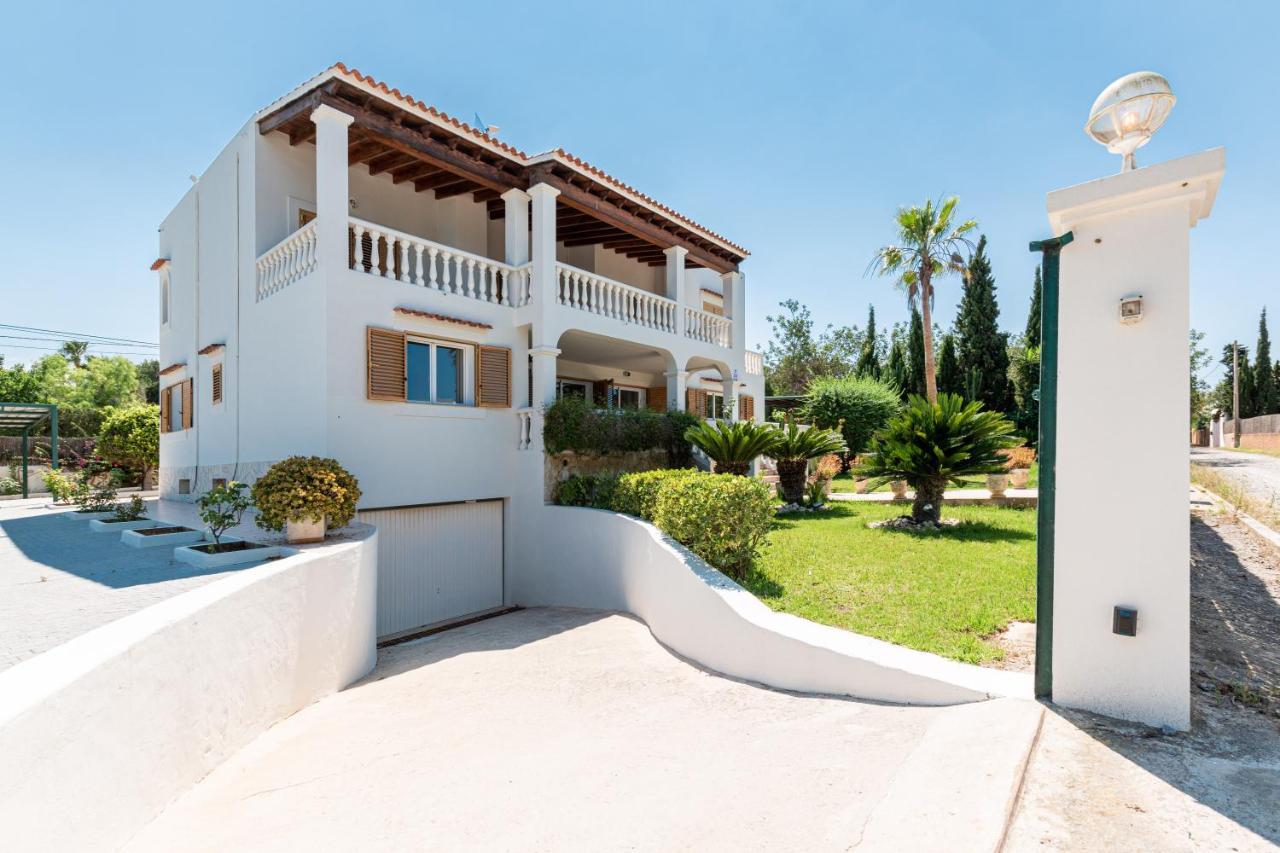 Friends & Family Friendly 5 Bedroom In Jesus Villa *