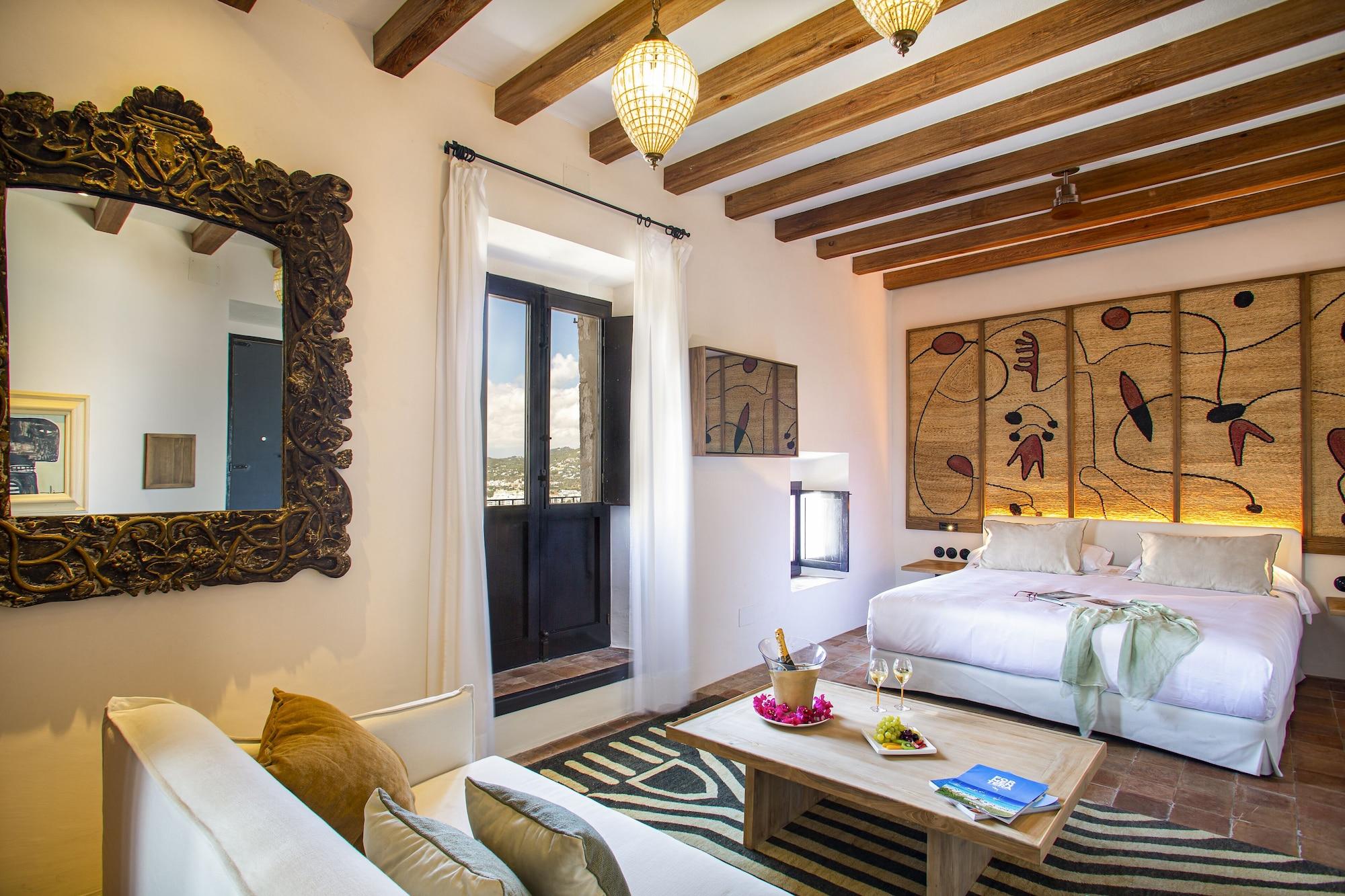La Torre Del Canonigo - Small Luxury Ibiza Town