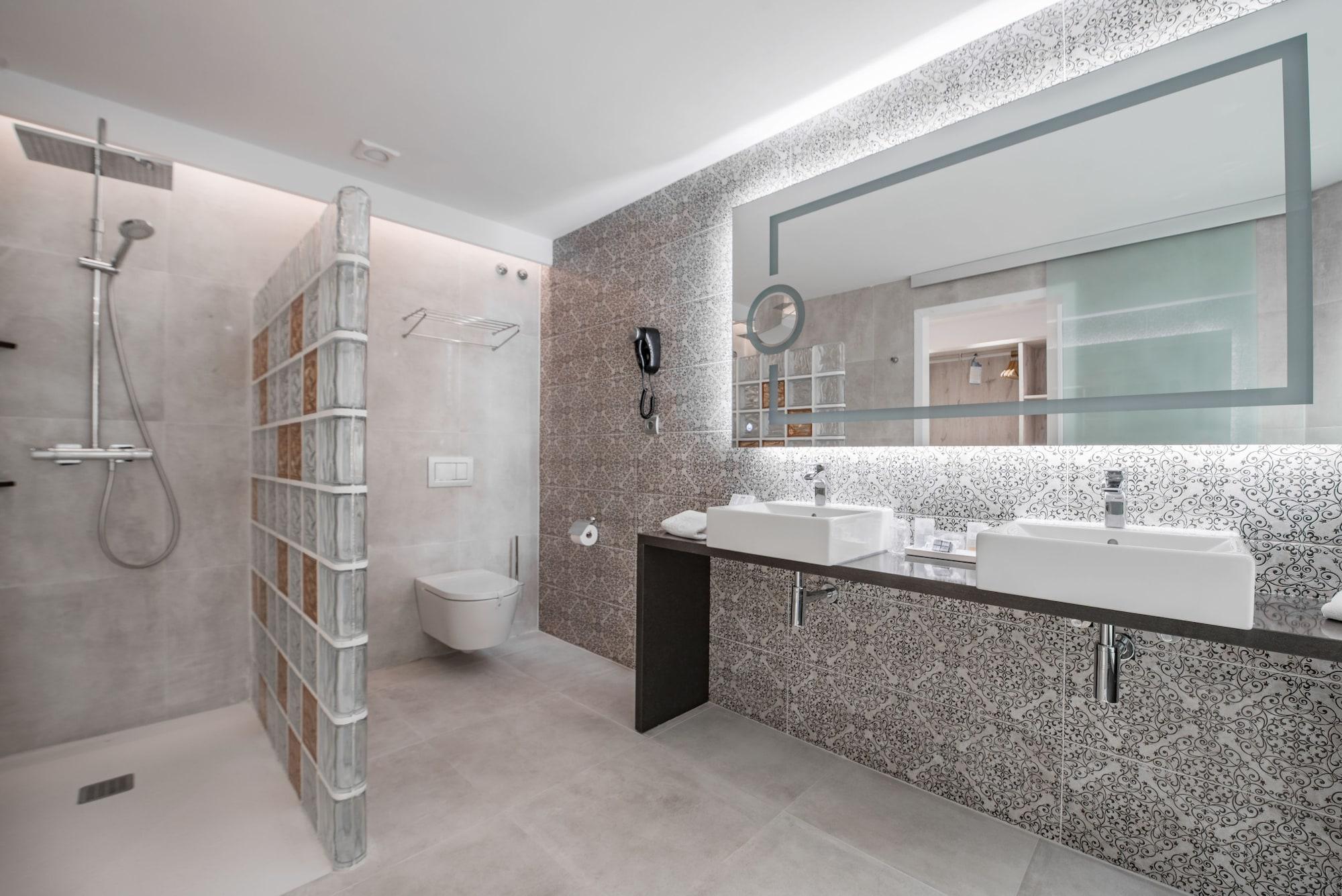 Hotel Abrat 3*