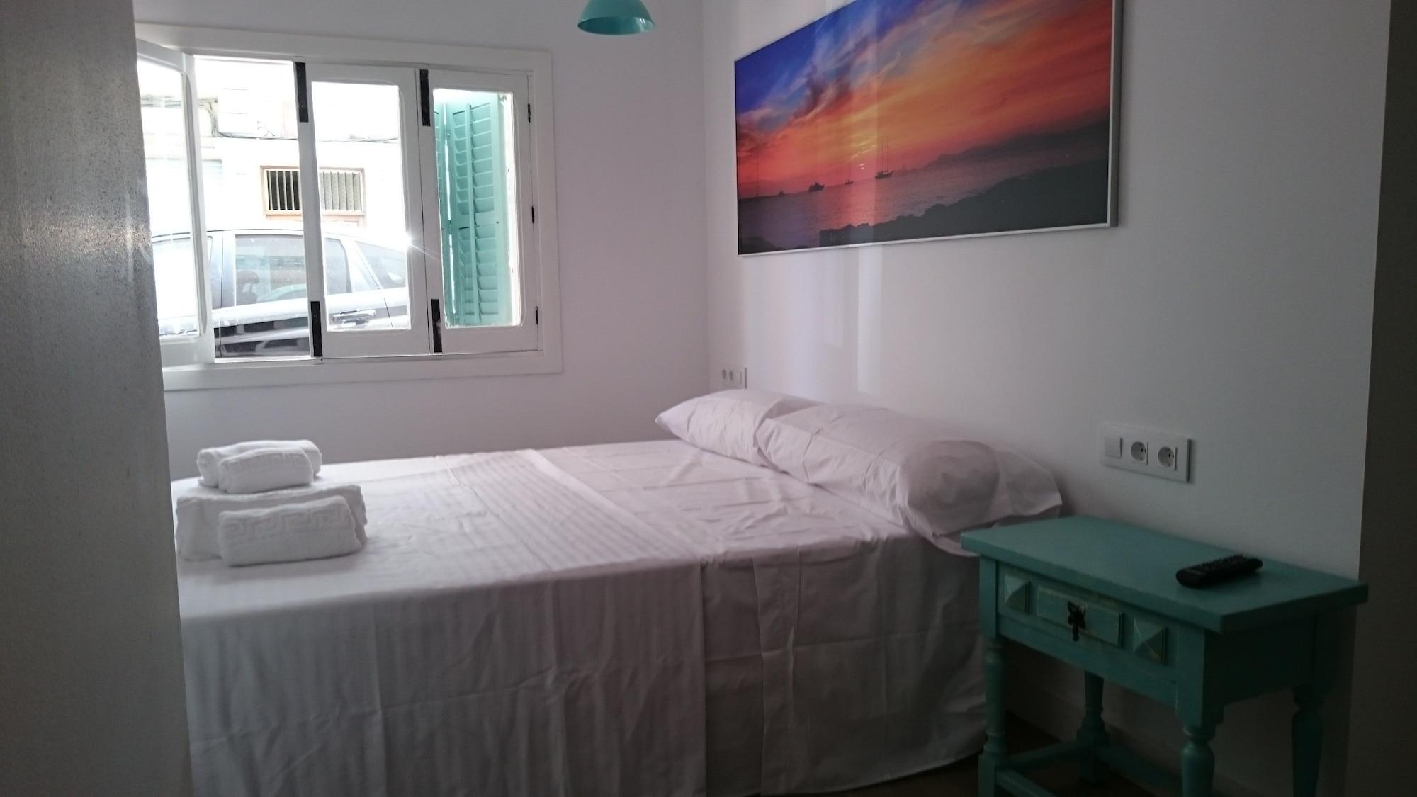 Guest house Sunset Ibiza 2*