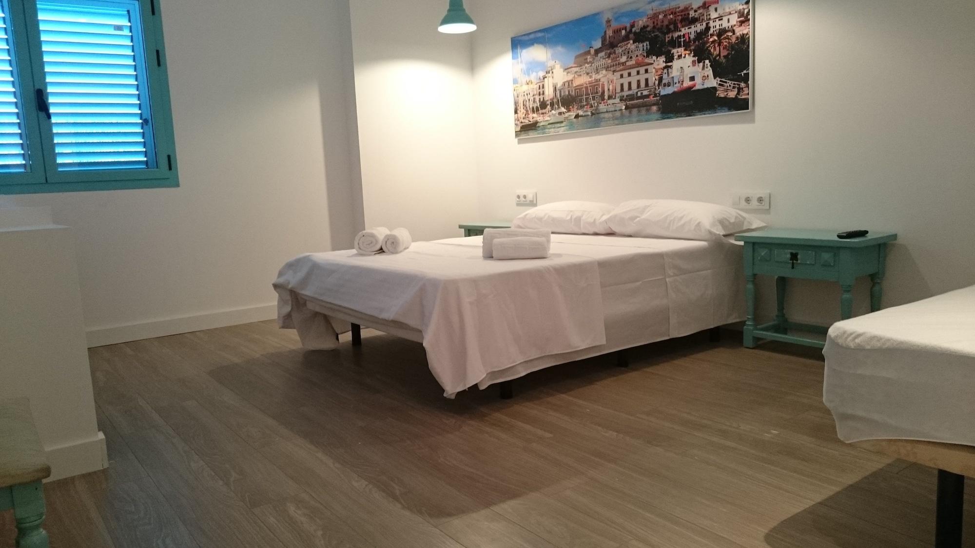 Guest house Sunset Ibiza 2*