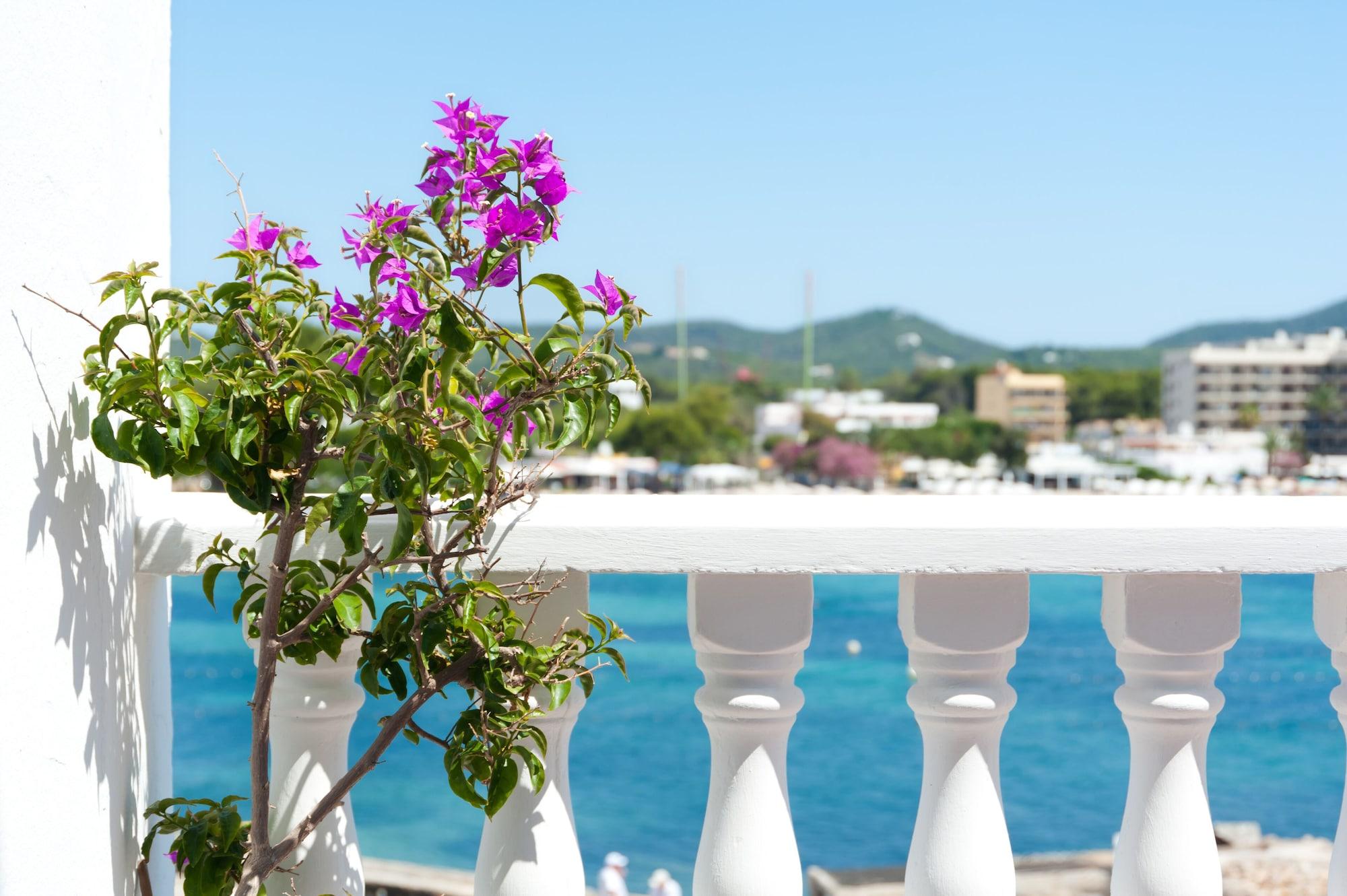 Boutique Arenas 2* Es Canar (Ibiza)