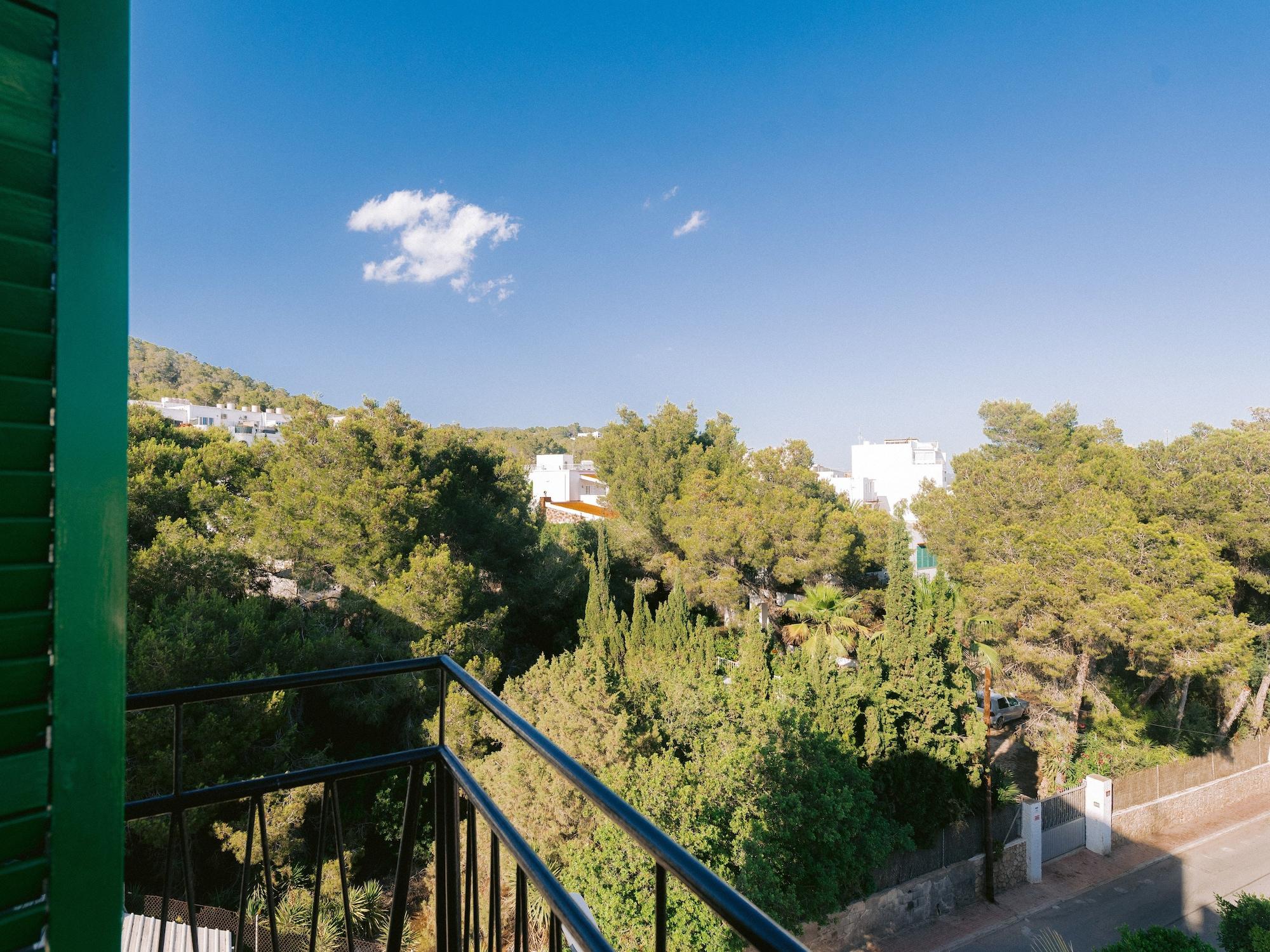 Guest house Valencia 2*