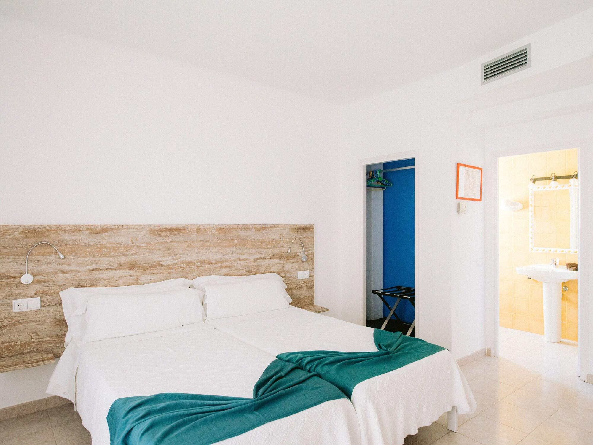 Guest house Valencia 2*