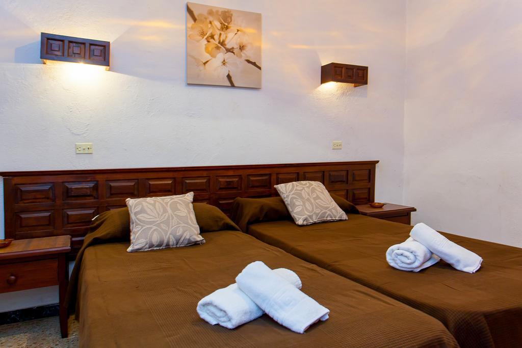 Guest house Flores *