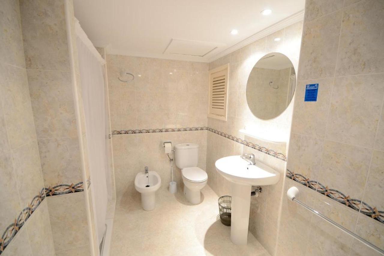 Hostel Mayol