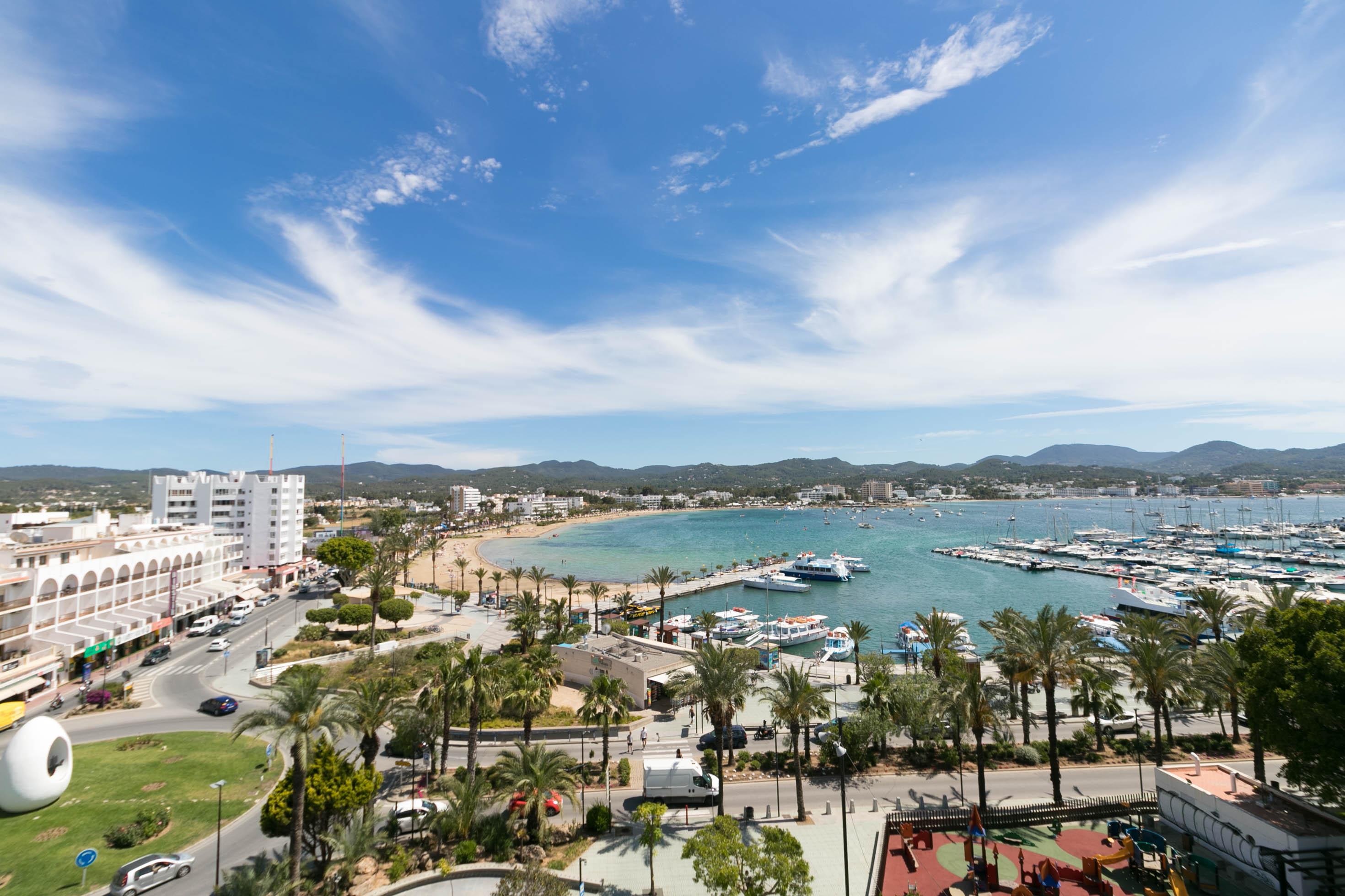 Hotel The Red - Adults Only San Antonio (Ibiza)