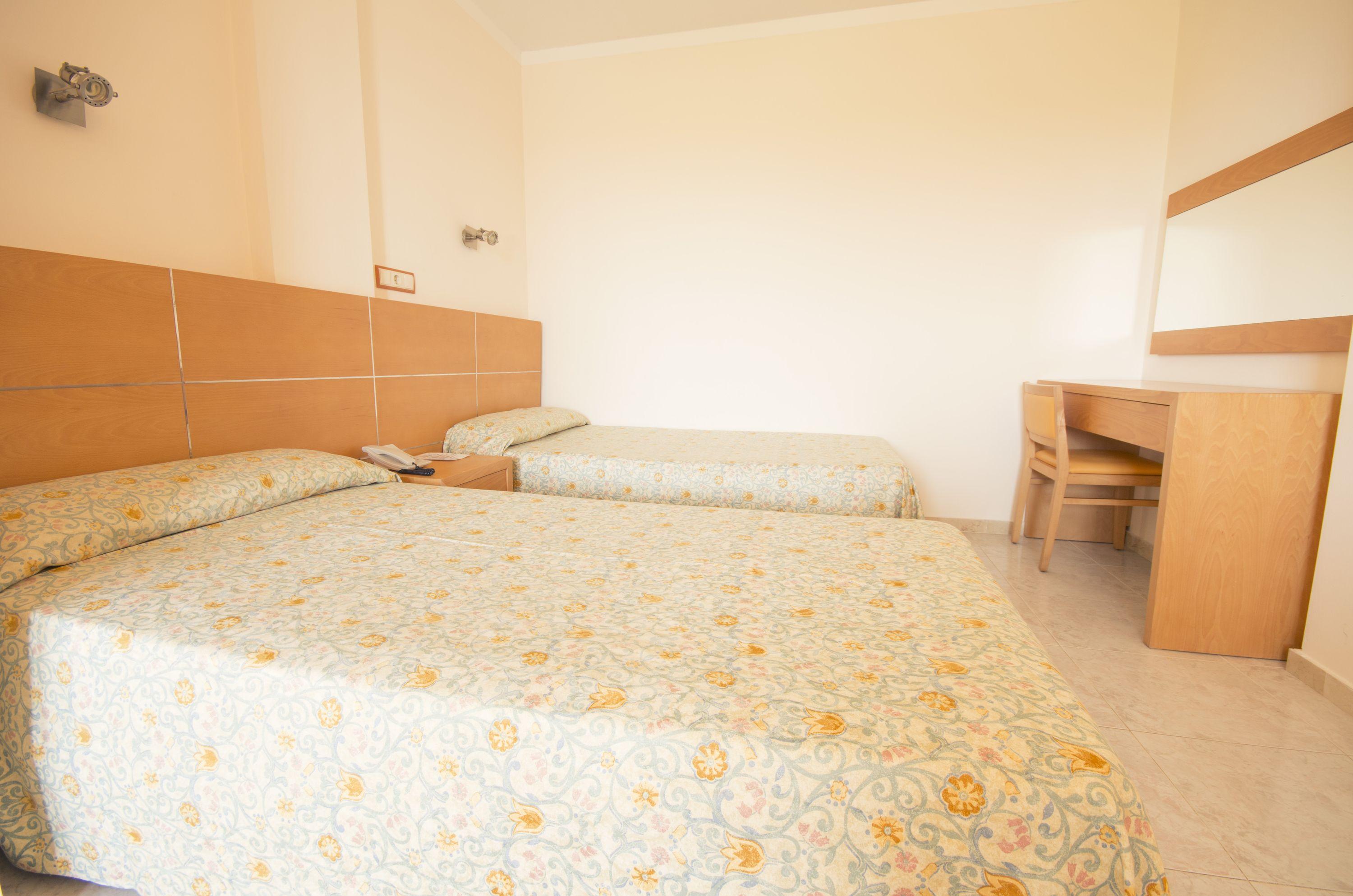 Moon Dreams Atlantic 4* Es Canar (Ibiza)