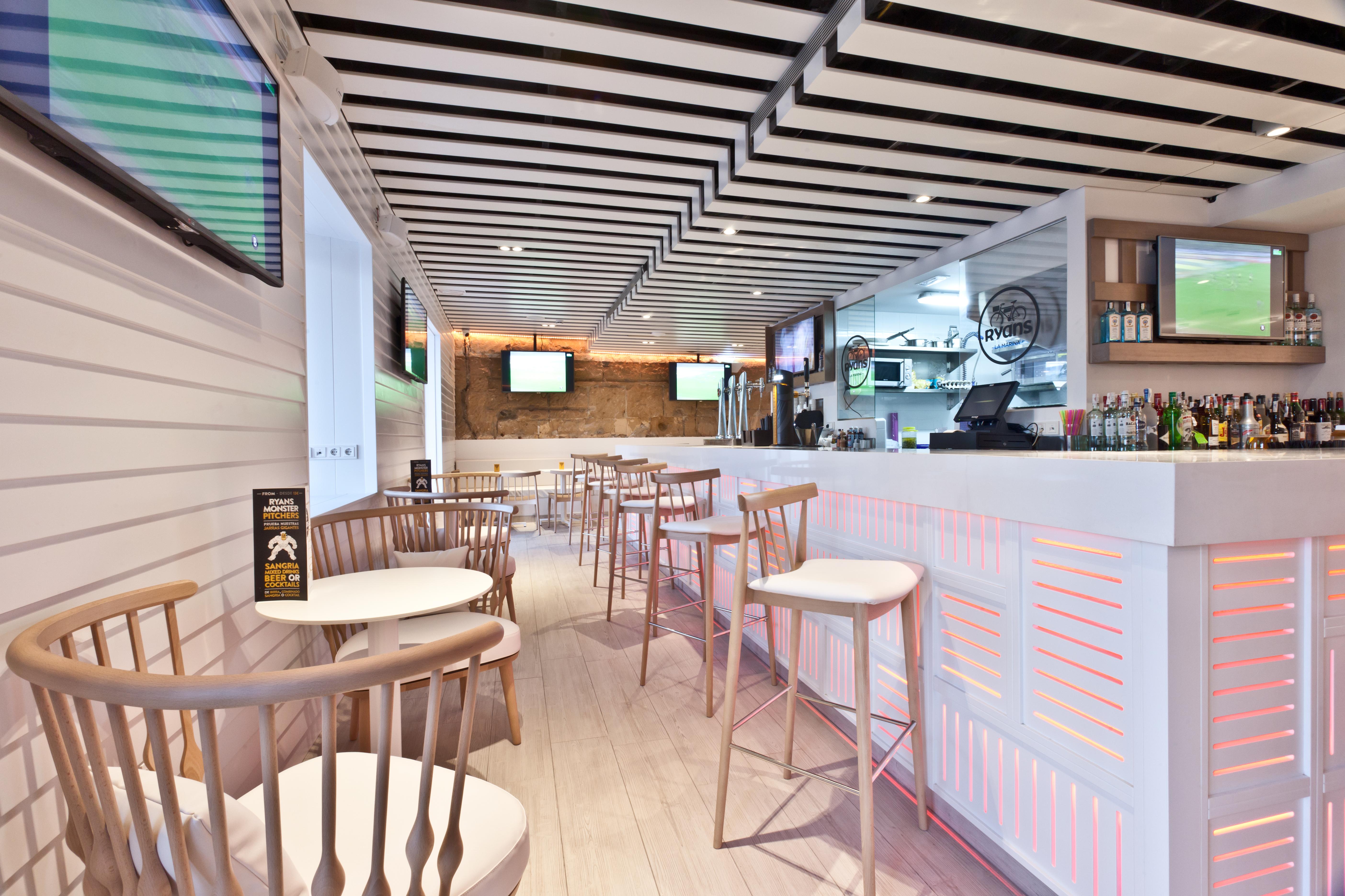 Ryans La Marina (adults Only) Ibiza-Stadt