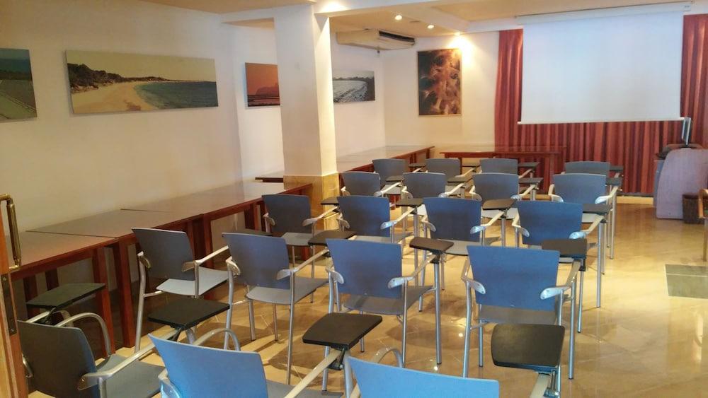 Argos Ibiza 4*
