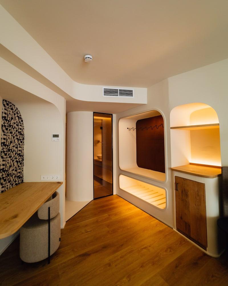 El Pacha Hotel 4*