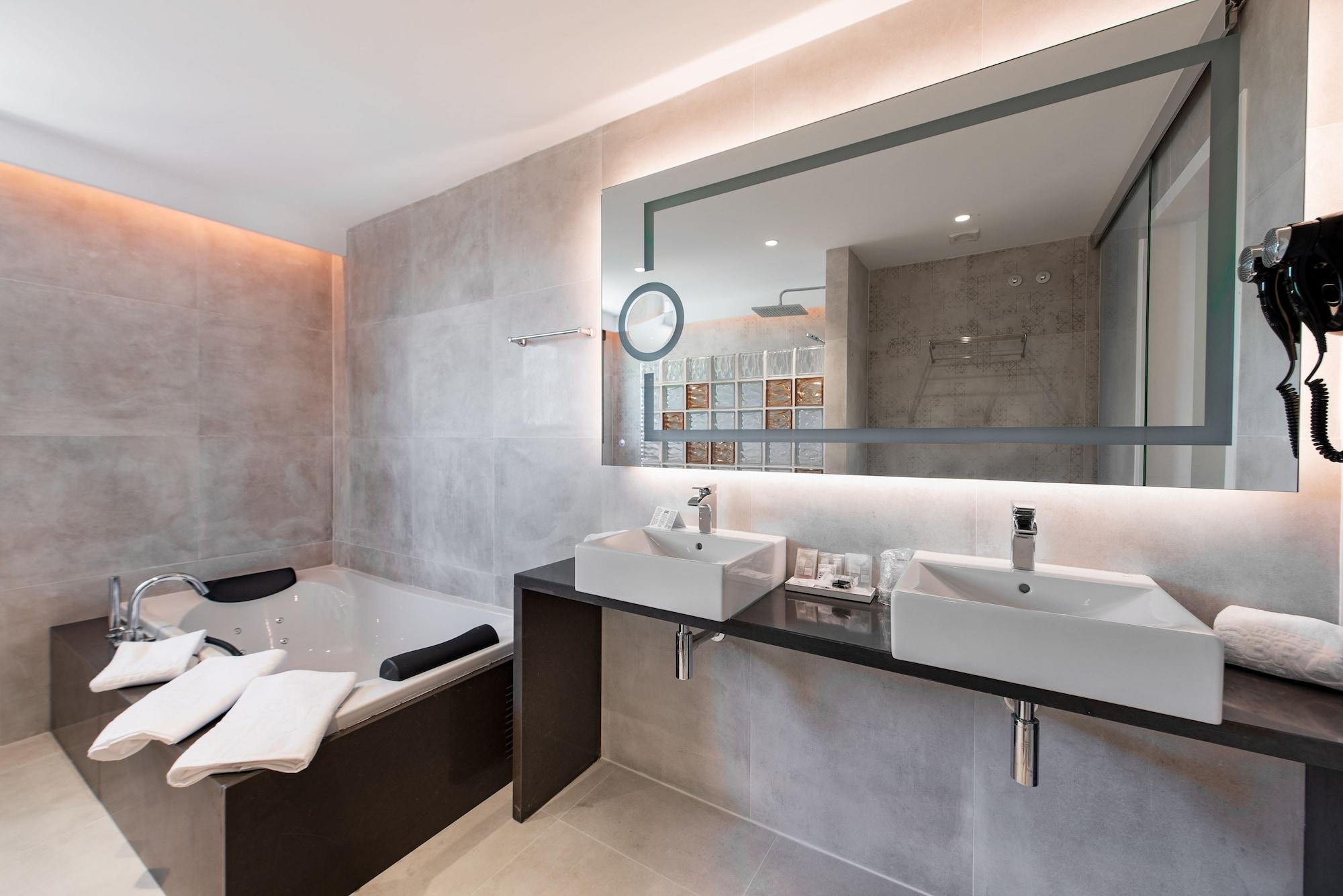 Hotel Abrat San Antonio (Ibiza)