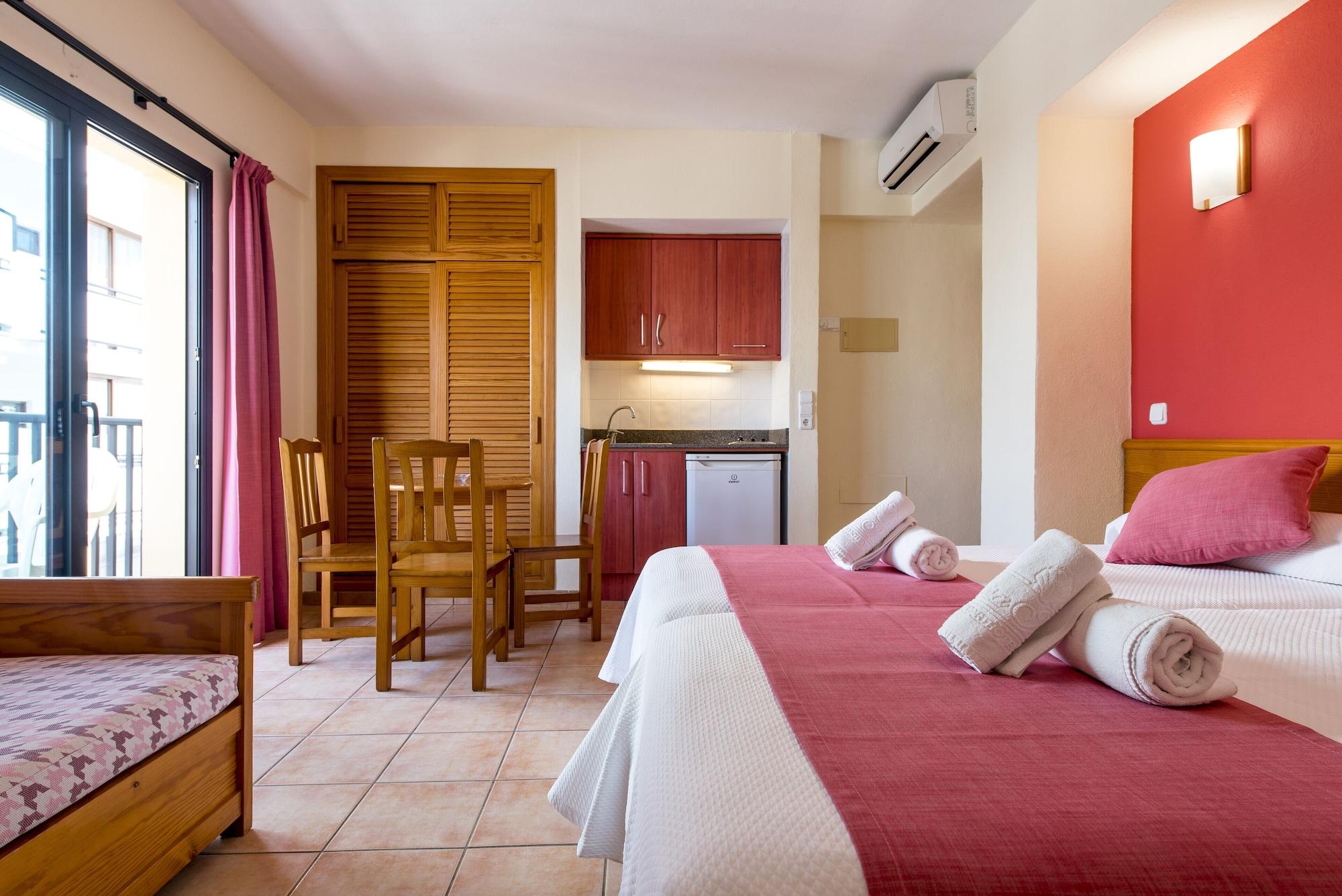Casa Maria Aparthotel Sant Antoni de Portmany