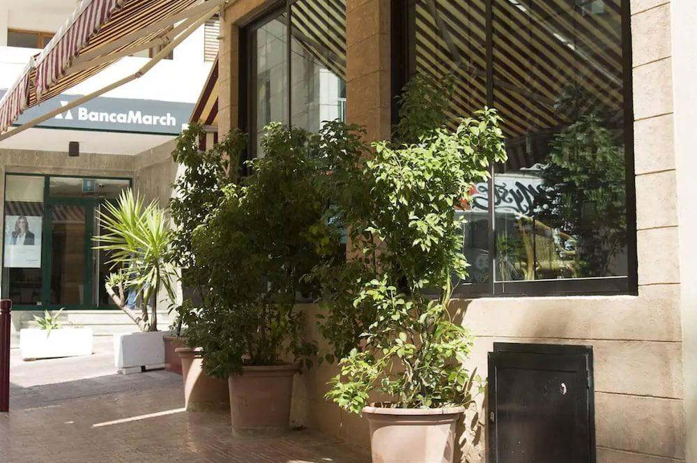 Casa Maria Aparthotel 2*