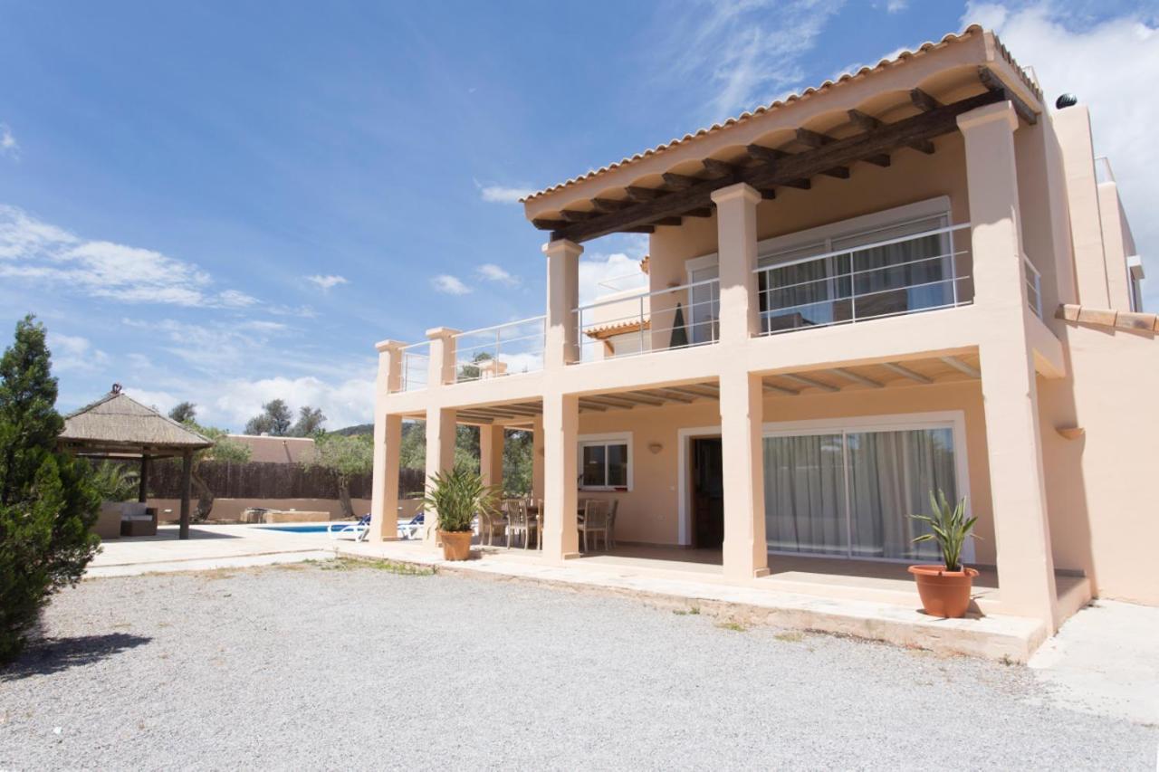 Tom Is Near To Playa Den Bossa Villa