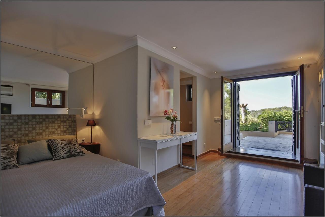 Cliff-top Icarus: Beachfront Ibiza Retreat Sant Josep de sa Talaia