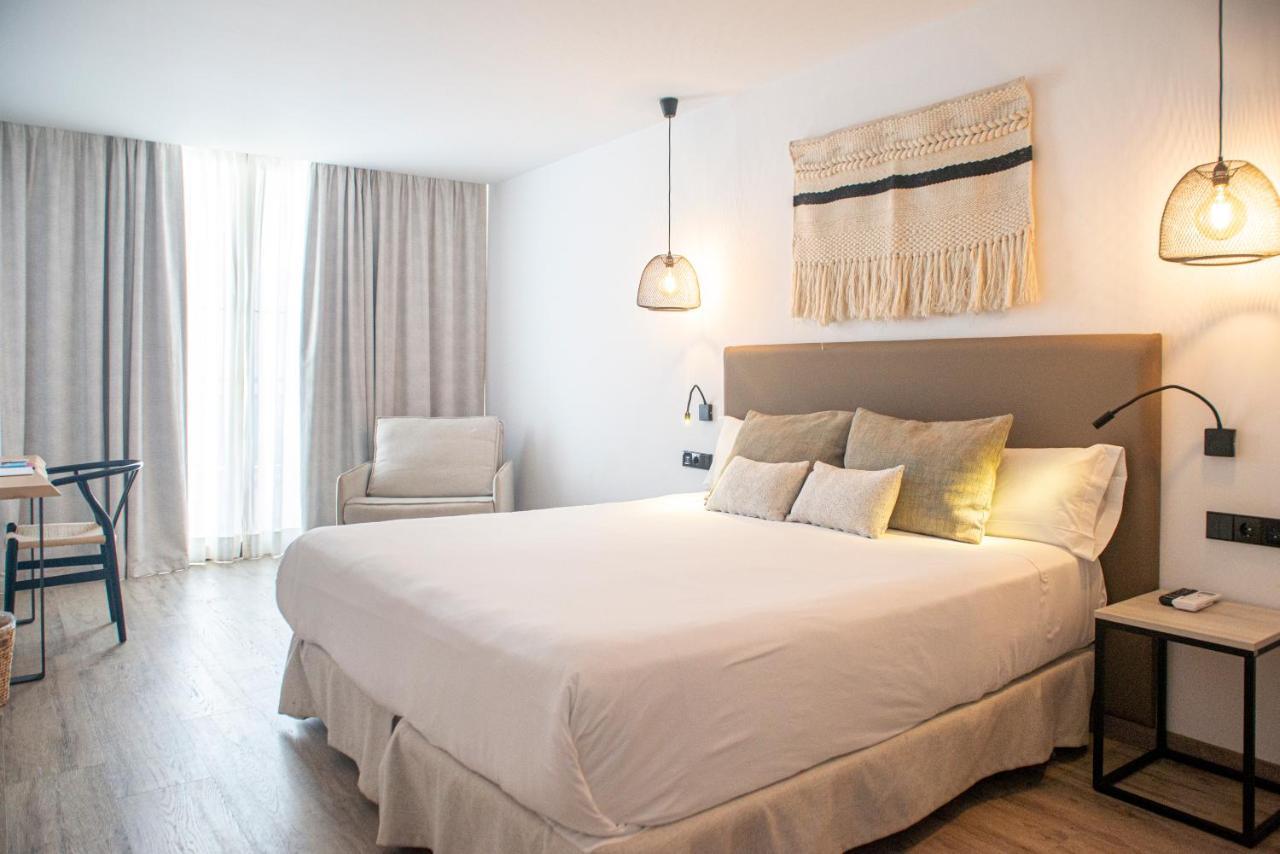 Hotel Sa Clau By Mambo 4*