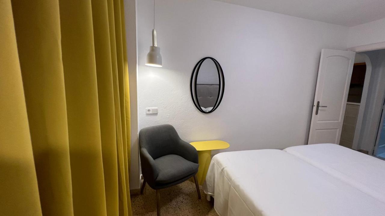 Boutique Poniente Playa Apartment 2*