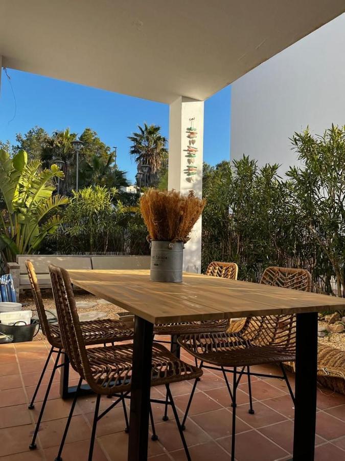 Ibiza Palmeral * Cala Tarida (Ibiza)