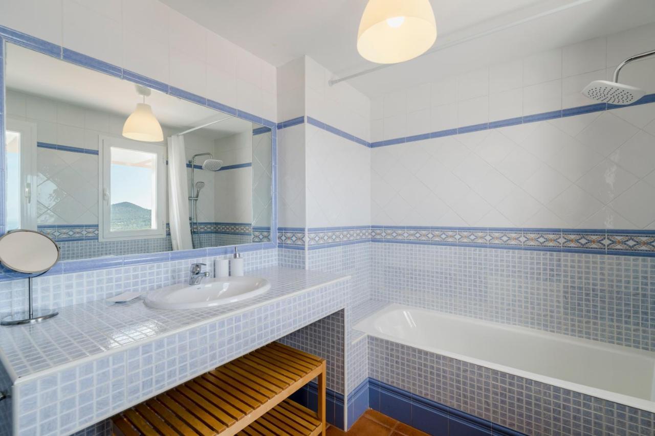 Serretes Vakantiehuis Cala Vadella (Ibiza)