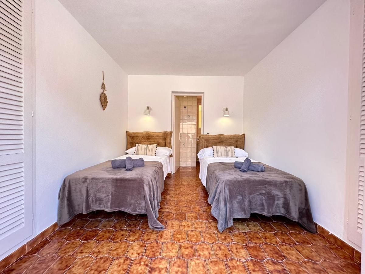 Tomas Villa Sant Josep de sa Talaia