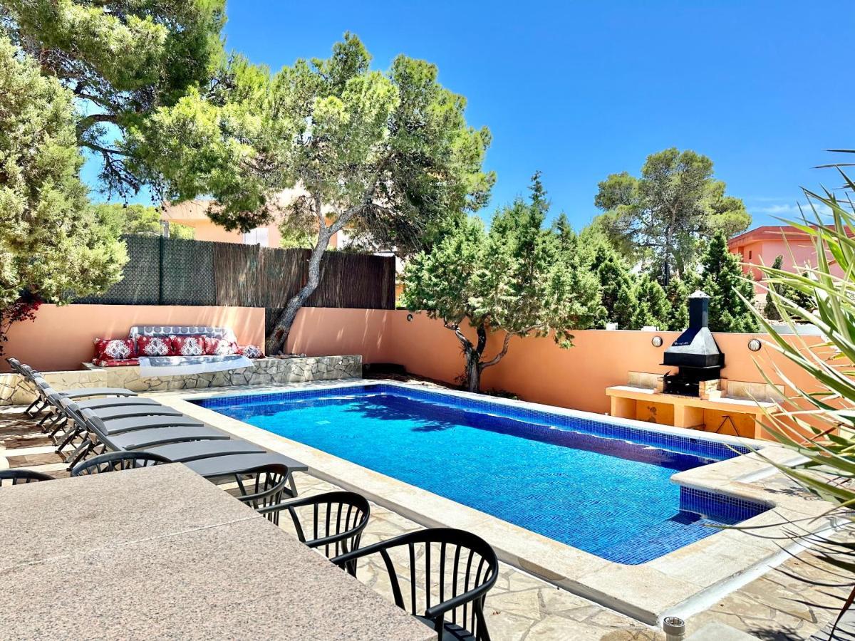 Tomas Villa Sant Josep de sa Talaia