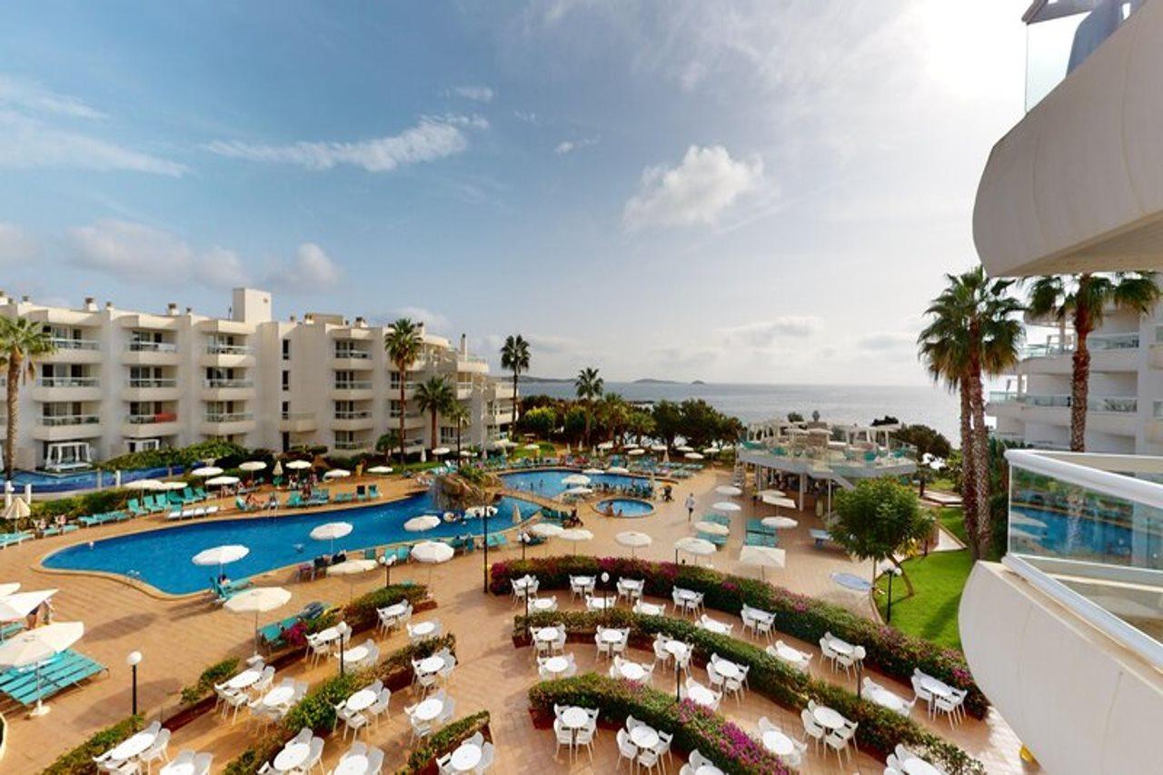 Tropic Garden Aparthotel Santa Eulária des Riu