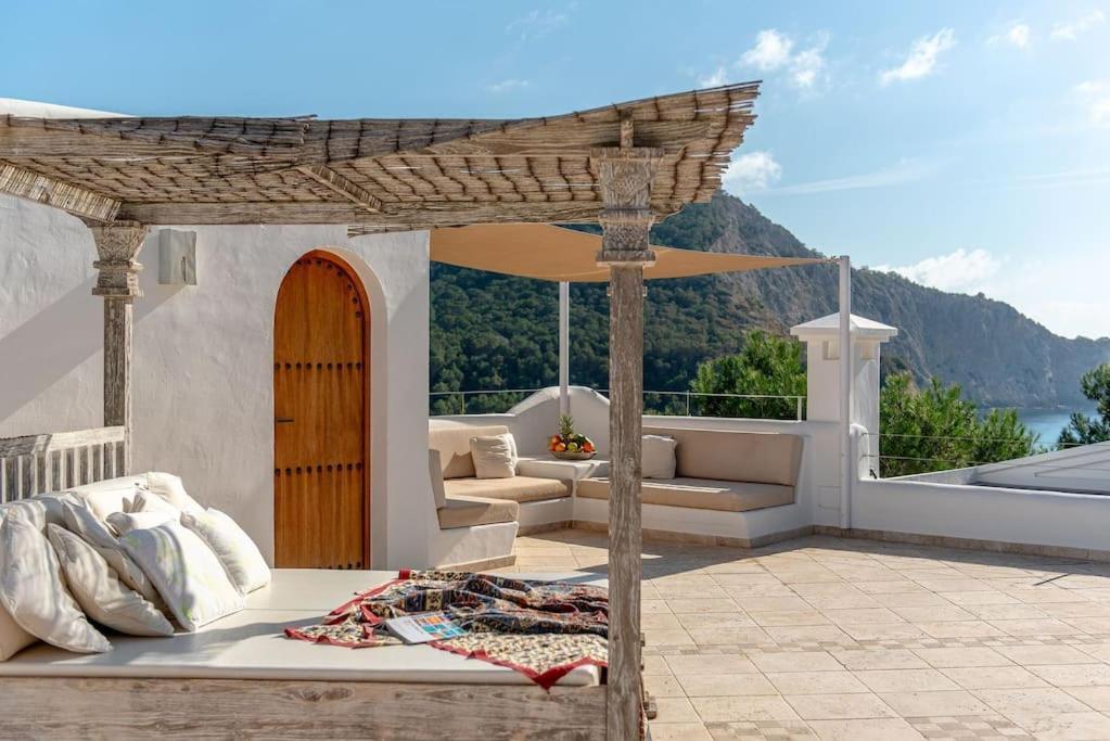 Beautiful Sea View In Jondal Villa Sant Josep de sa Talaia
