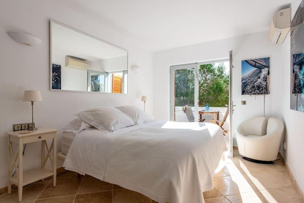 Beautiful Sea View In Jondal Villa Sant Josep de sa Talaia