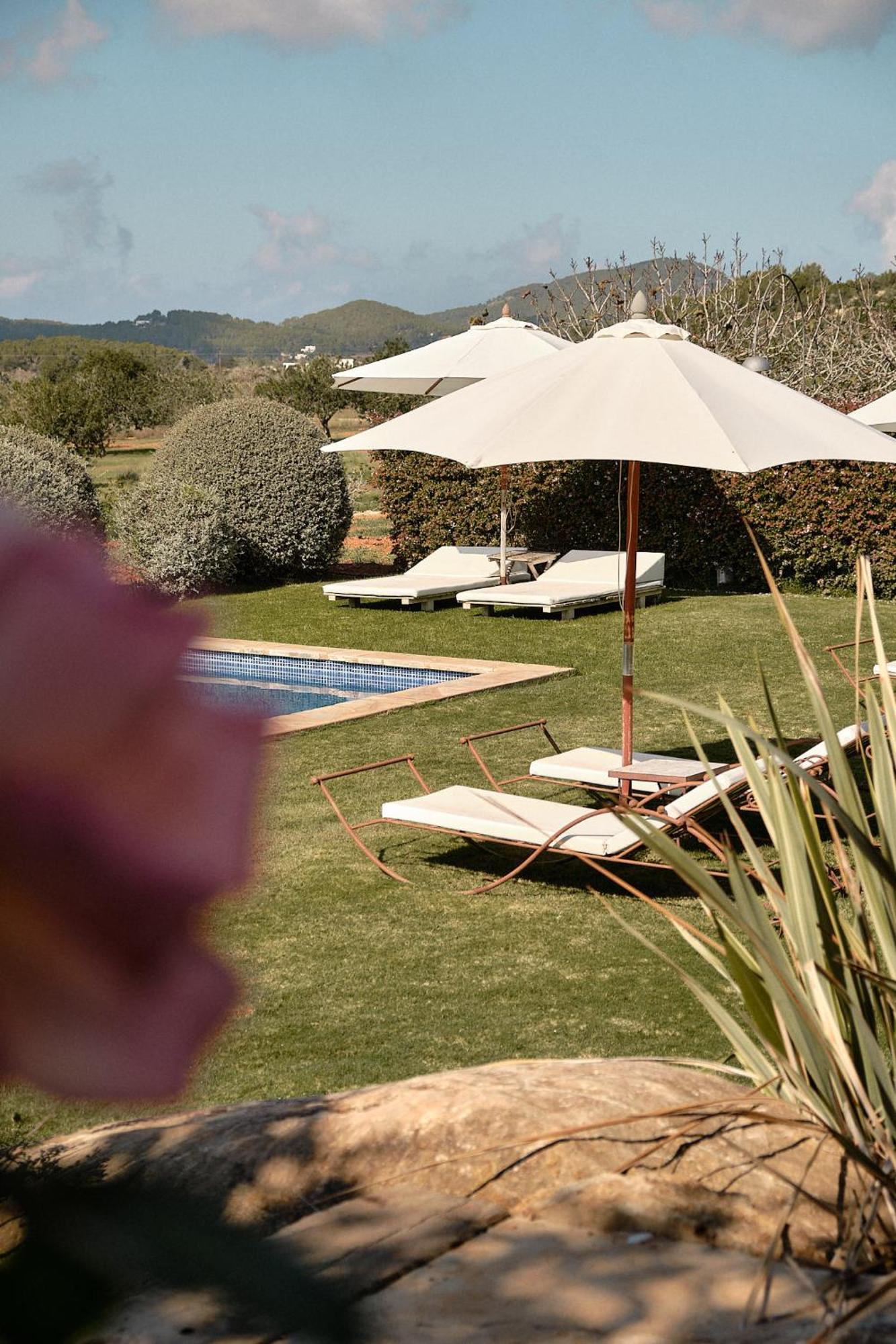 Roser - Santa Gertrudis Villa