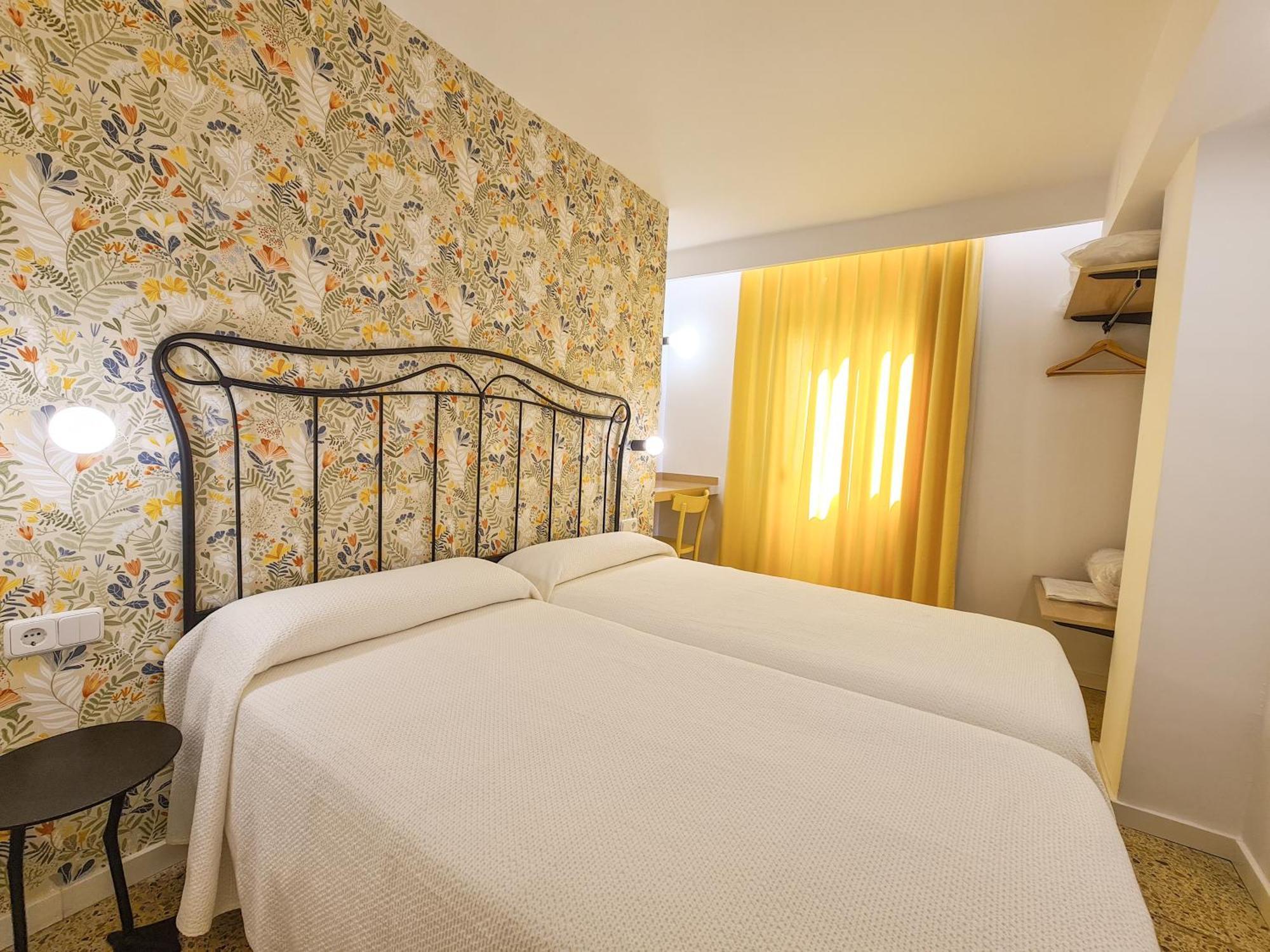 Apartment Boutique Poniente Playa 2*