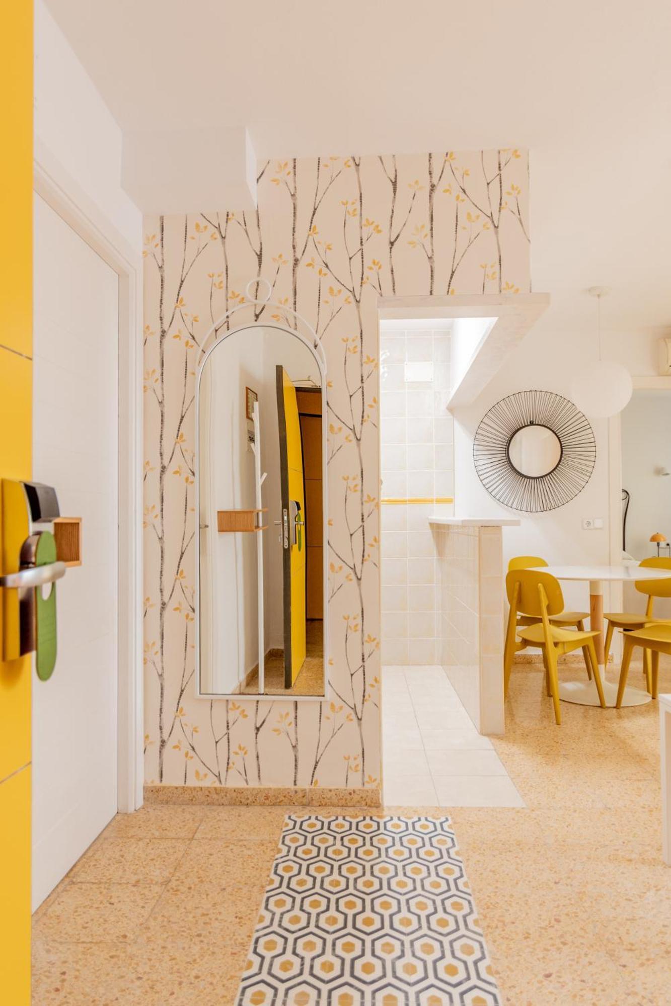 Boutique Poniente Playa Apartment 2*