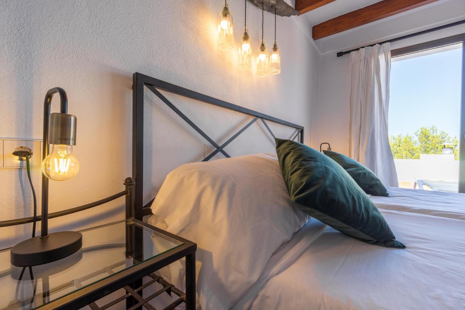 Guest house Restaurante Pou Des Lleo 2*