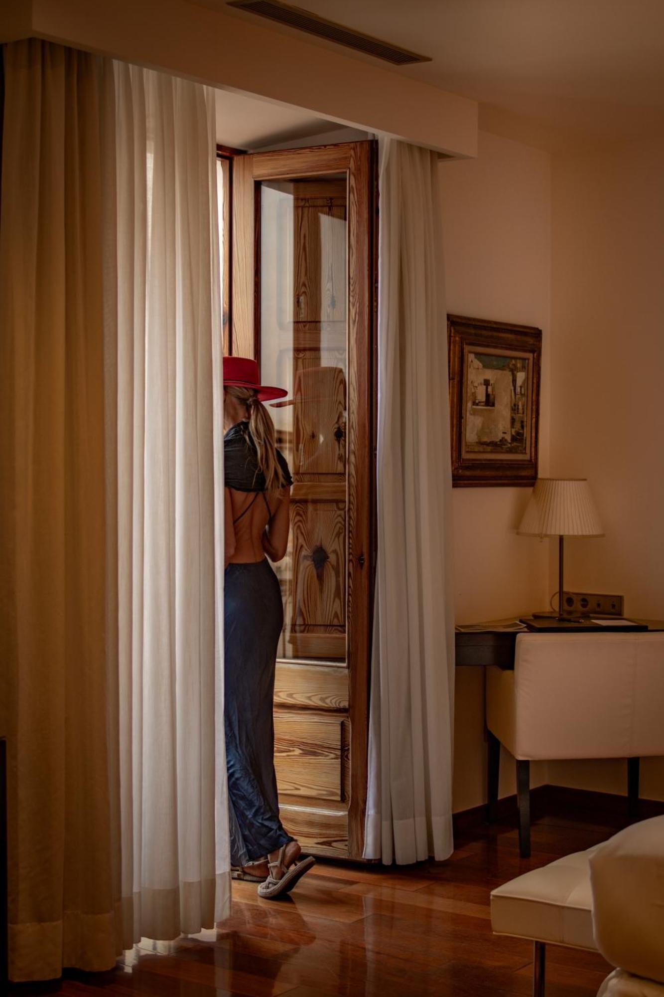 Mirador De Dalt Vila-relais & Chateaux Hotel