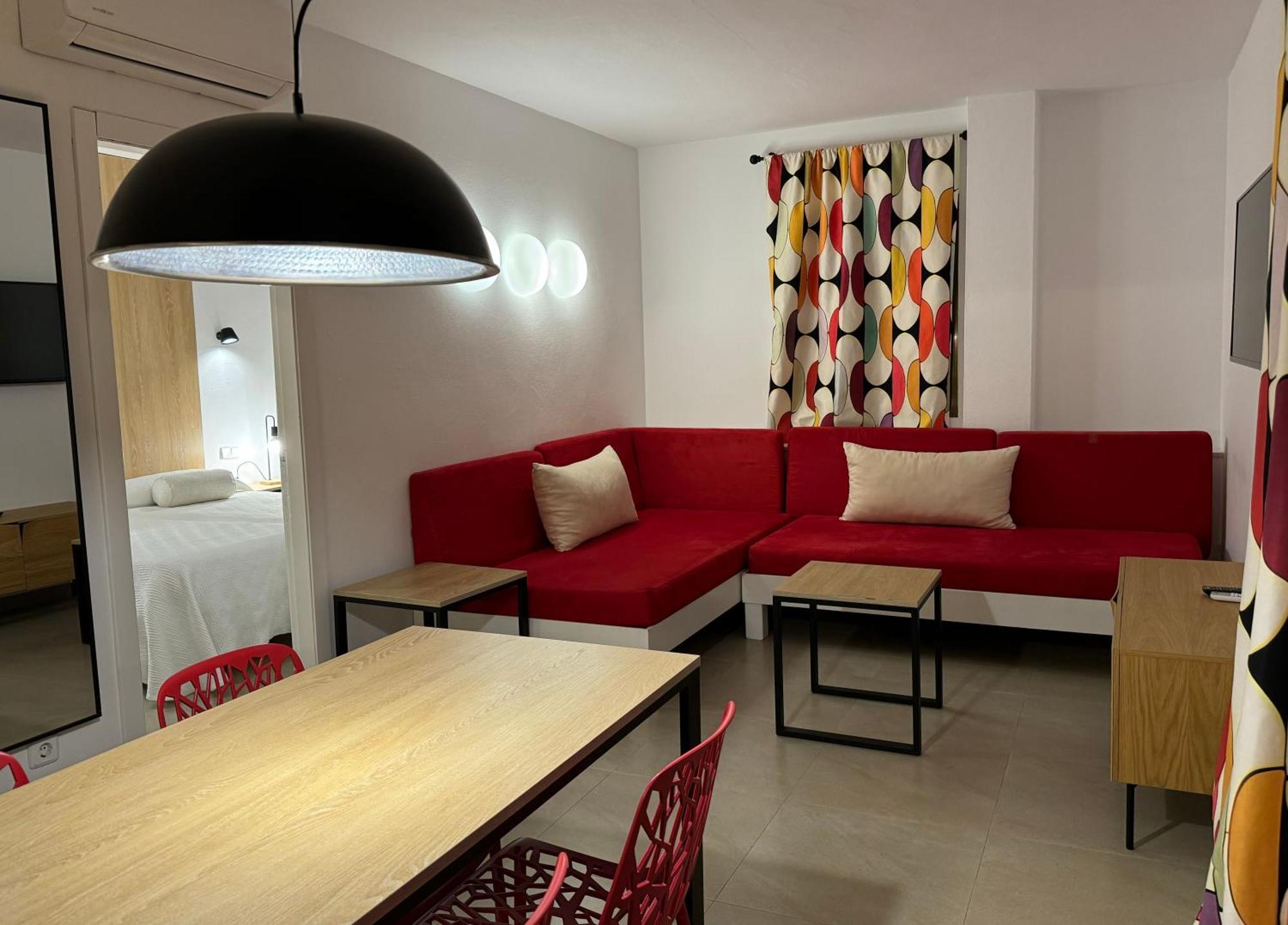 Apartment Boutique Poniente Playa San Antonio (Ibiza)
