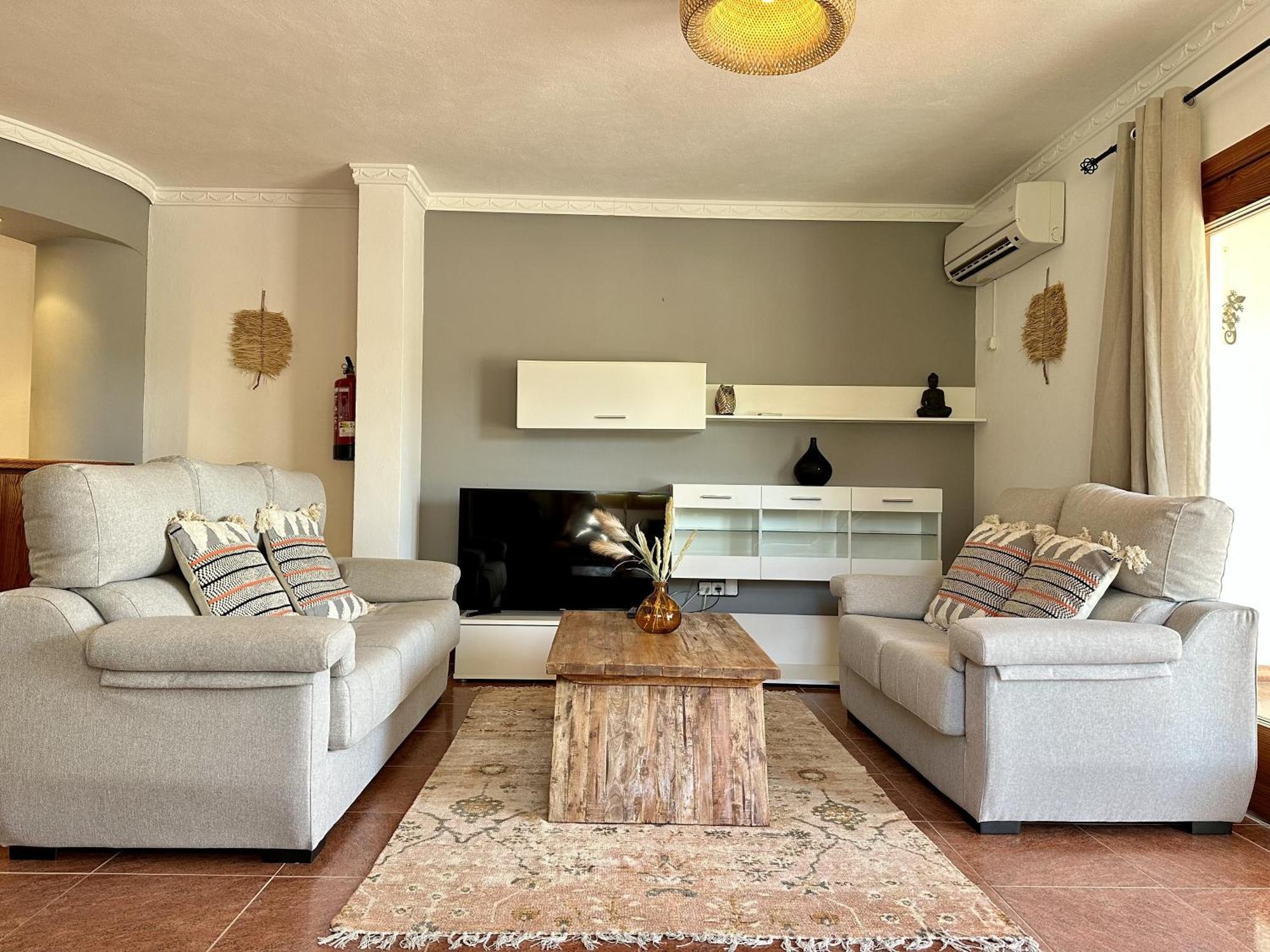 In Playa Den Bossa & Ibiza Town 7min, Bbq Villa Sant Josep de sa Talaia