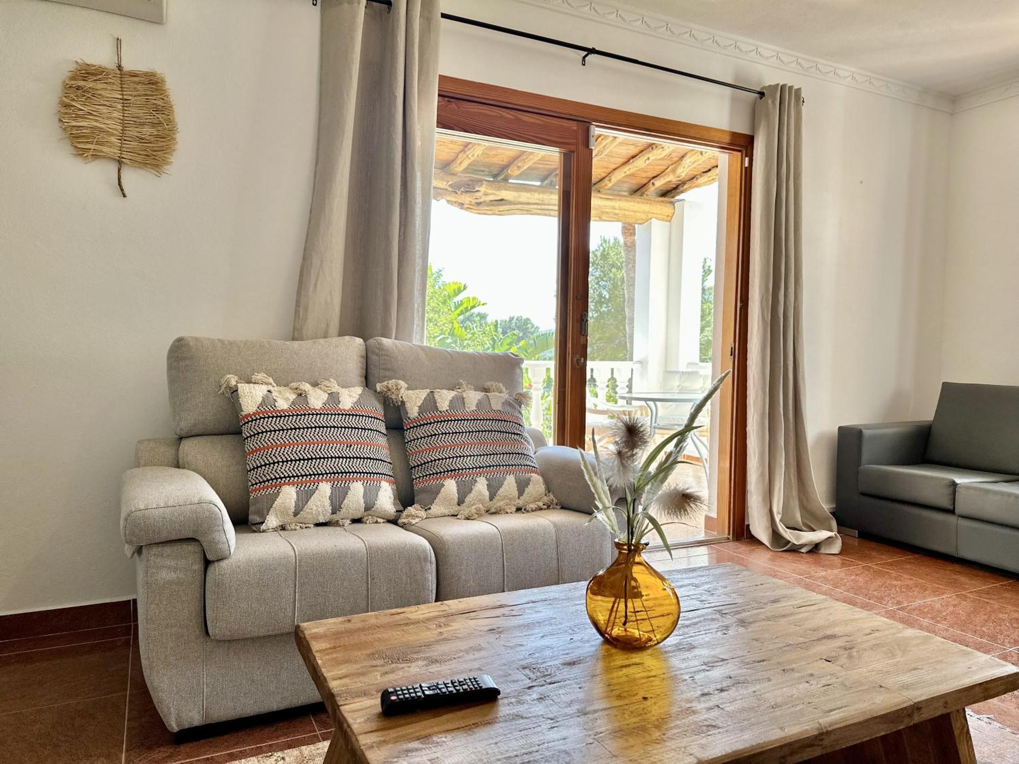 Villa In Playa Den Bossa & Ibiza Town 7min, Bbq Sant Josep de sa Talaia