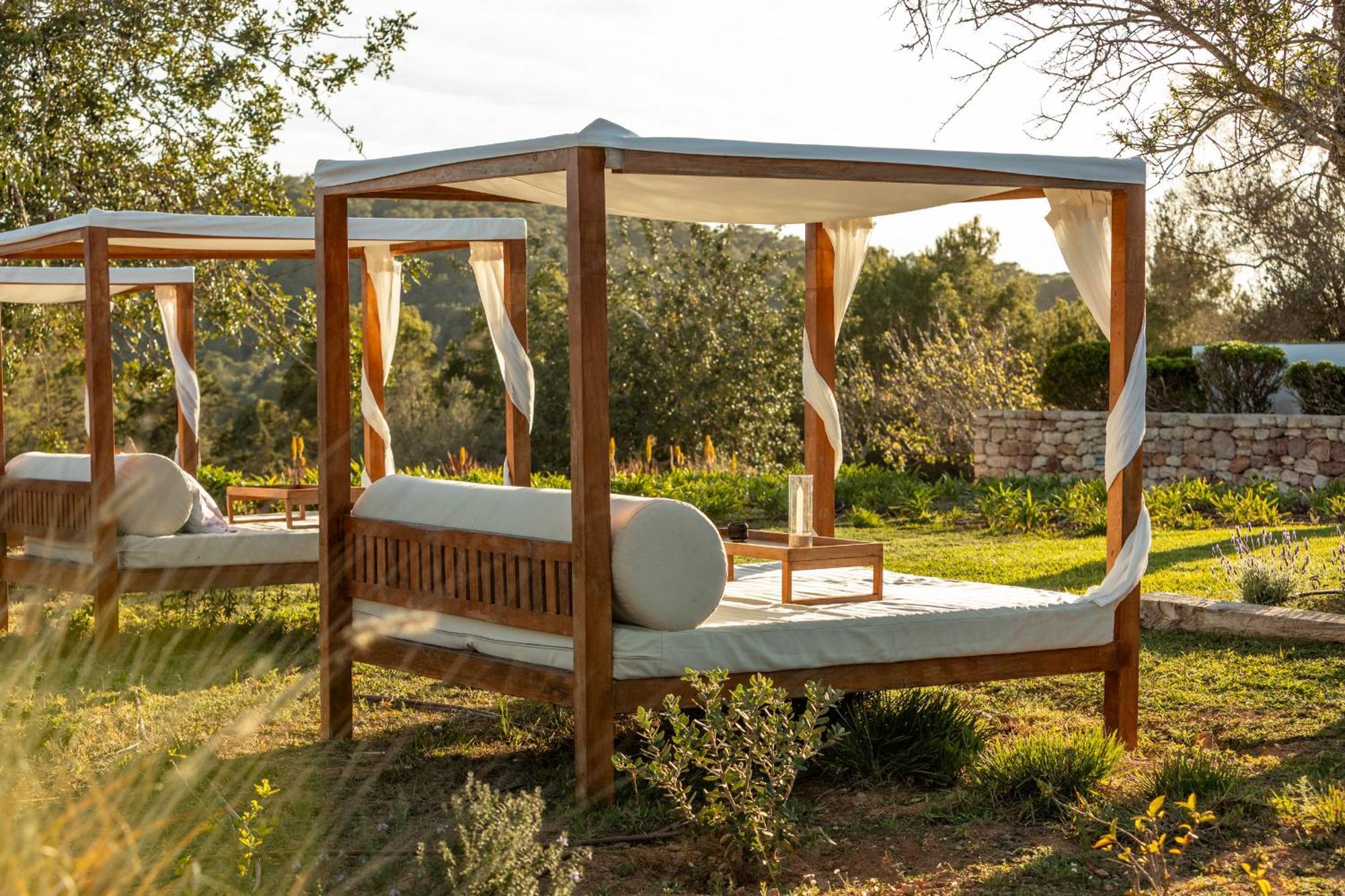 Country house Skye Sant Carles de Peralta