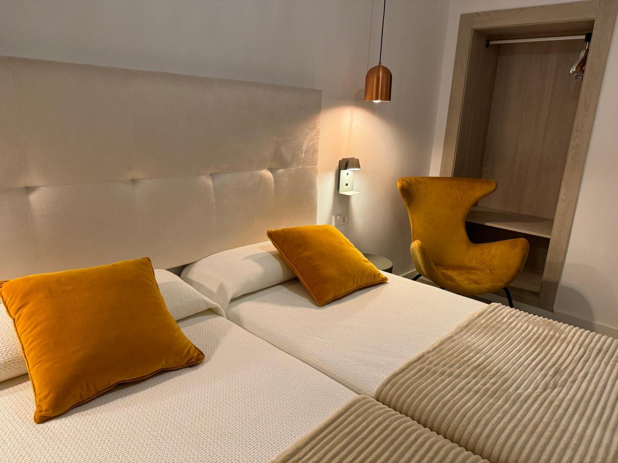 Apartment Boutique Poniente Playa 2*
