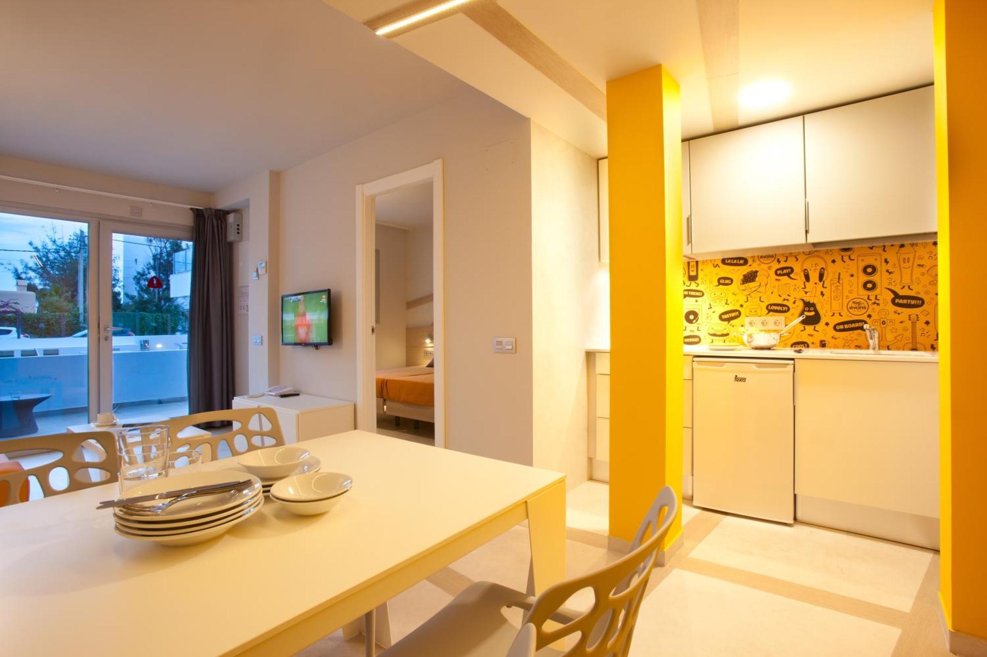 Aparthotel Ryans - Only Adults 3*